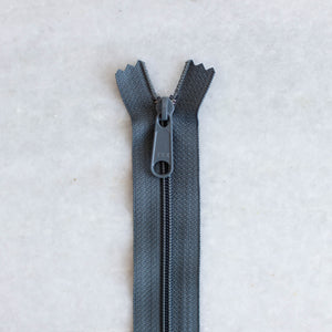 Color Dark Gray