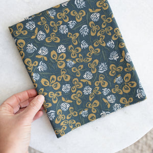 Color Clover in Blue Green