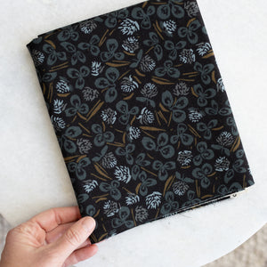 Color Clover in Black