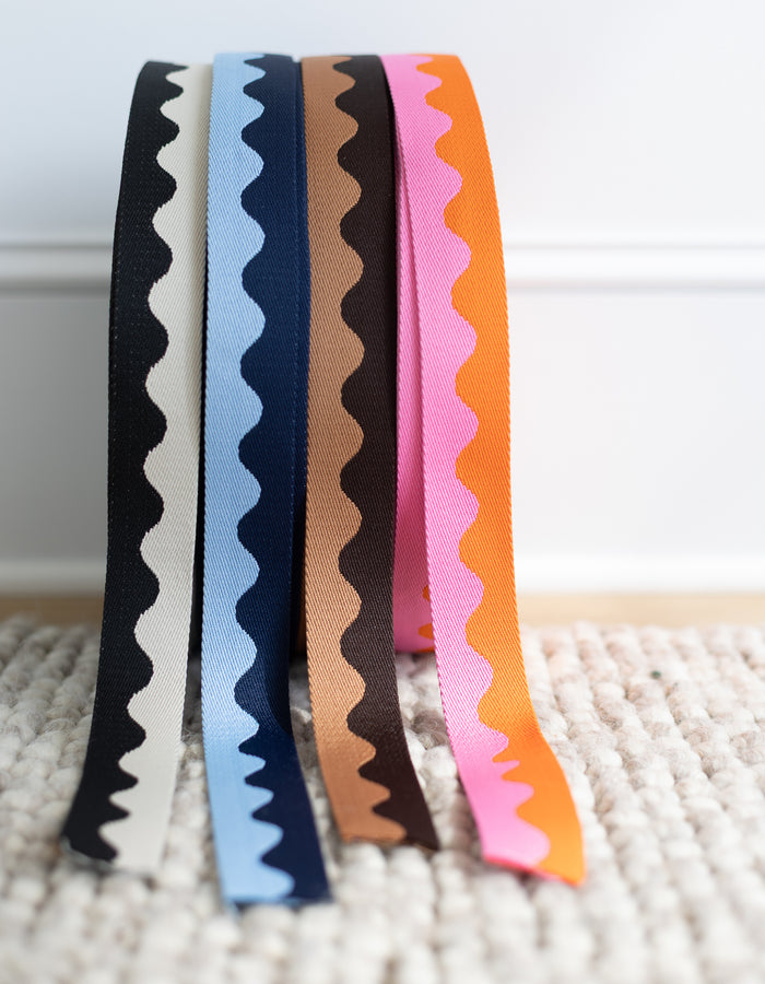 Wavy Webbing (1.5