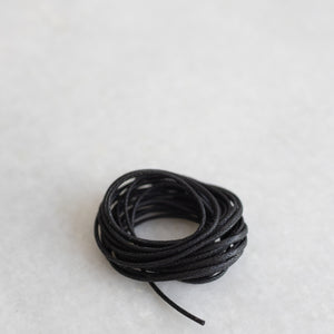 Color Black