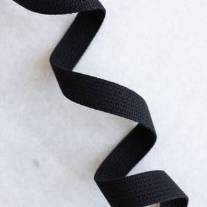 Color Black