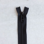 Color Black