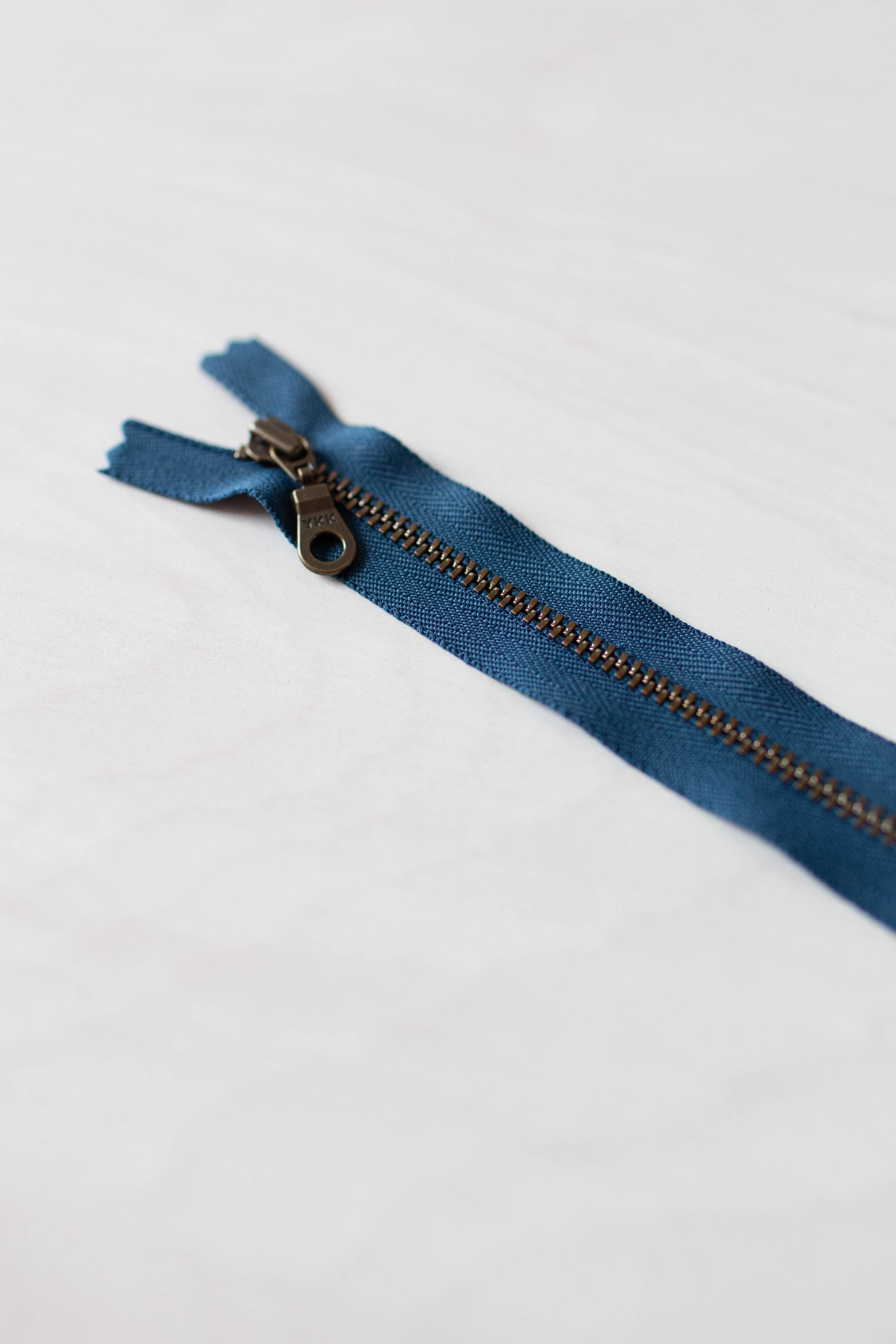 Color Antique Brass/Storm Blue