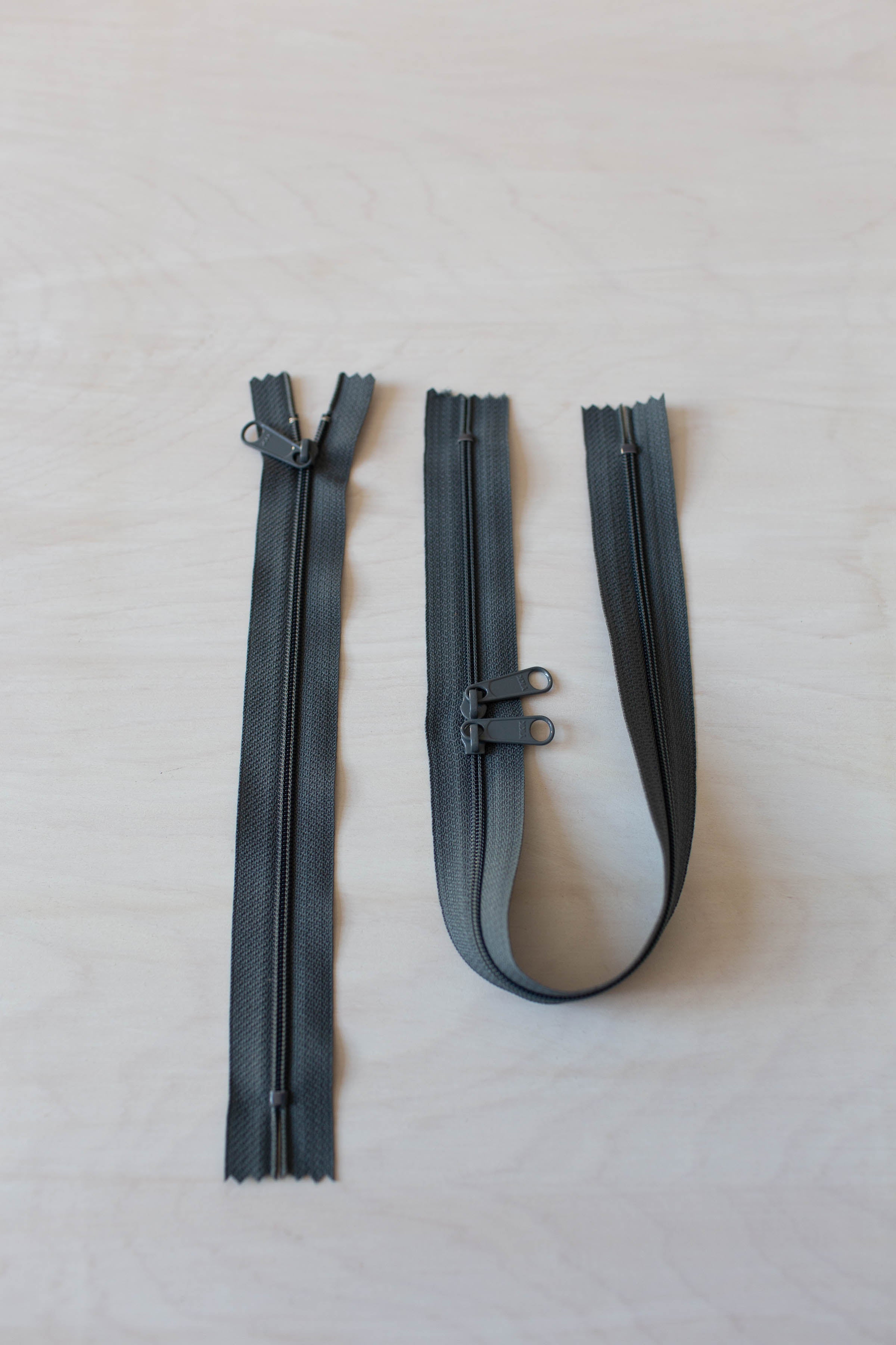 Color Dark Gray