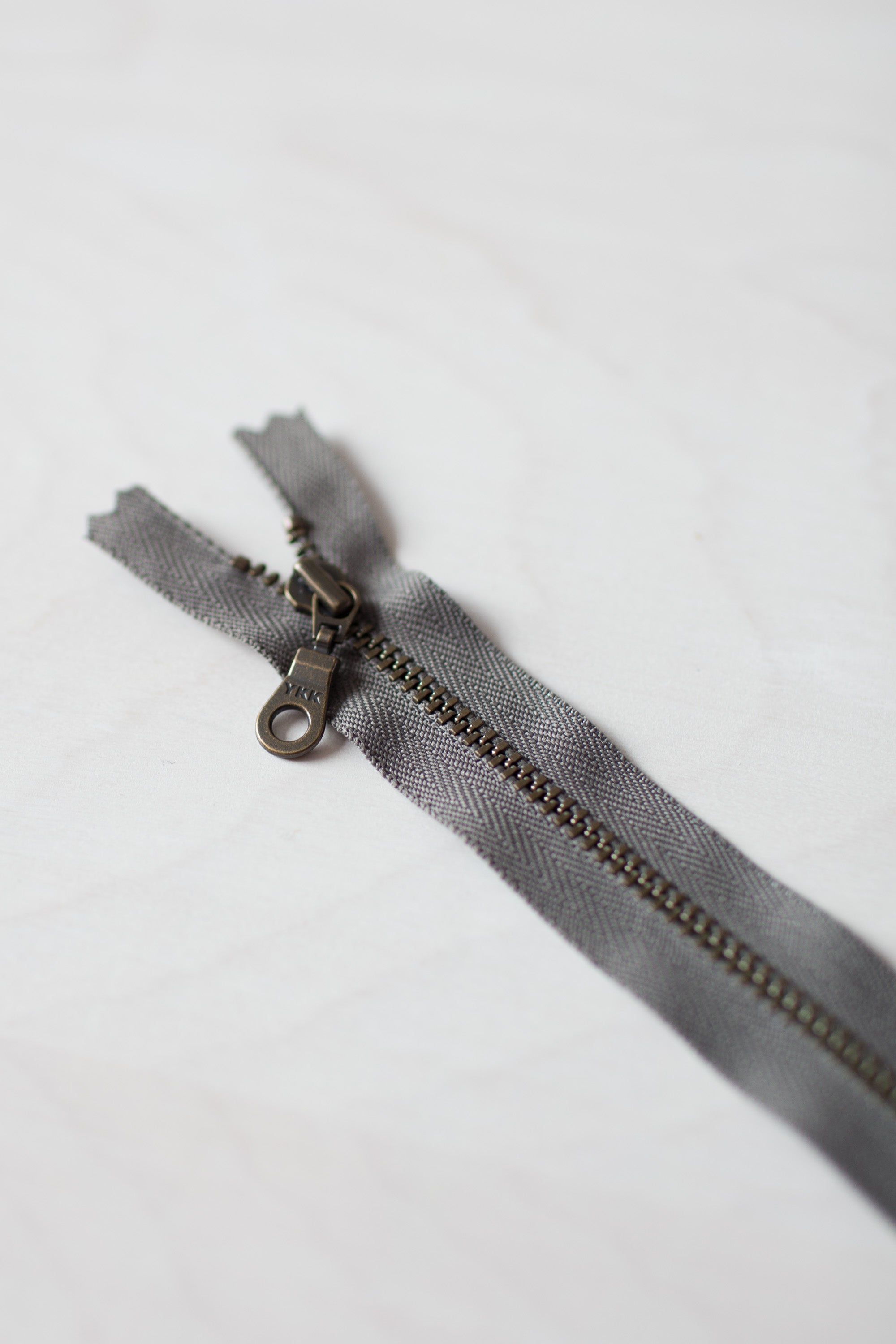 Color Antique Brass/Gray